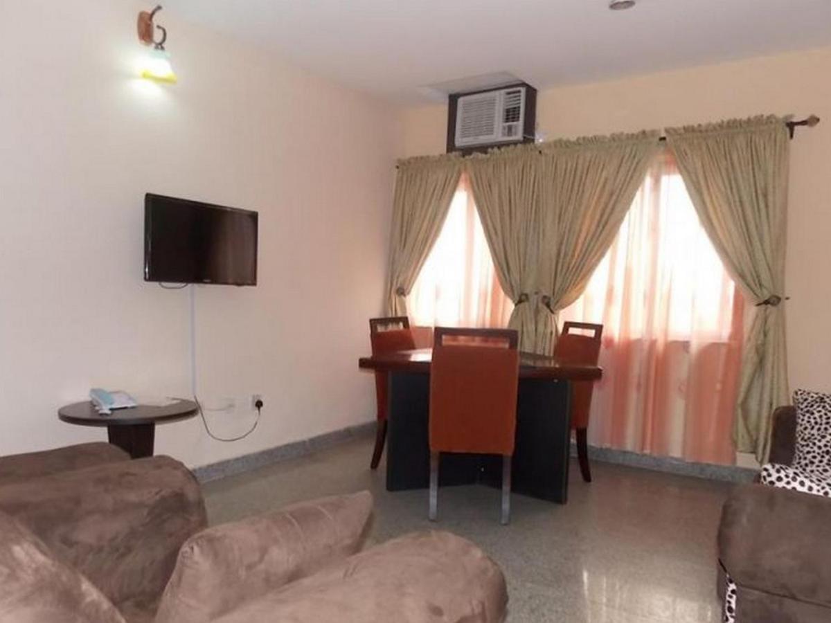 Room In Lodge - Ambience Hotels Abujahome For Leisure And Business Travellers Esterno foto