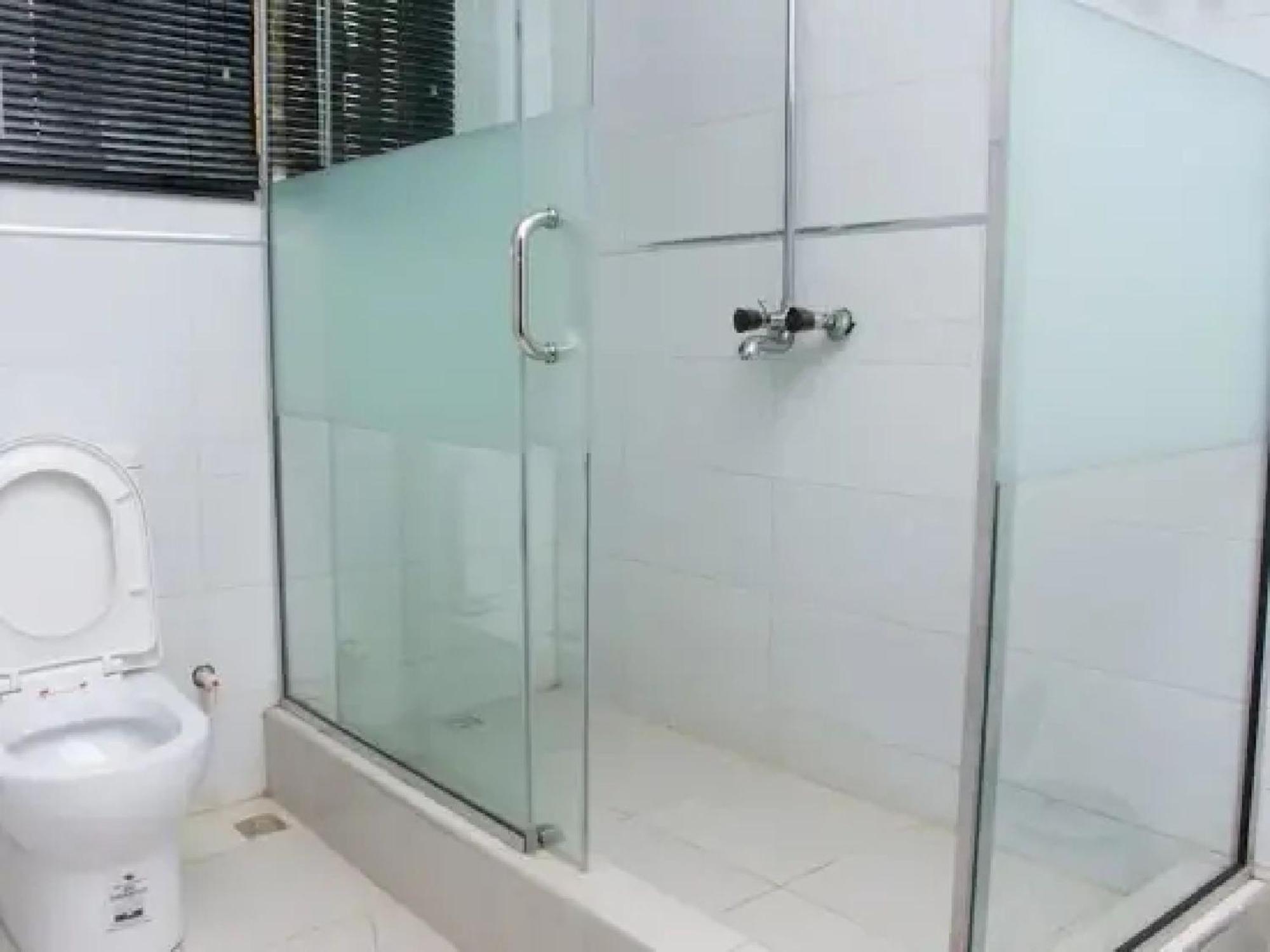 Room In Lodge - Ambience Hotels Abujahome For Leisure And Business Travellers Esterno foto