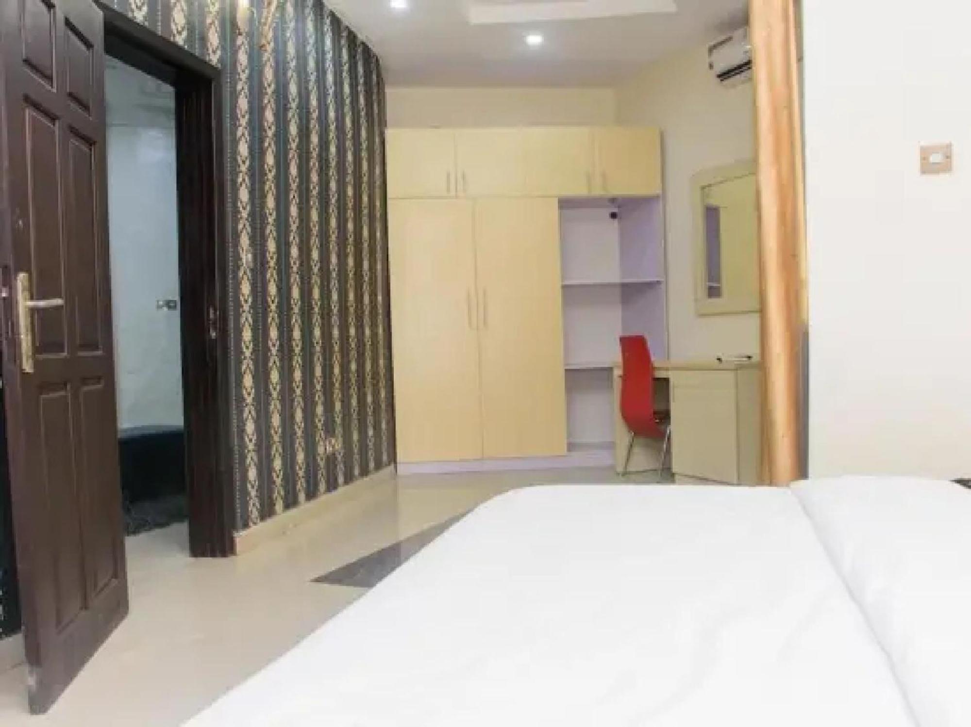 Room In Lodge - Ambience Hotels Abujahome For Leisure And Business Travellers Esterno foto